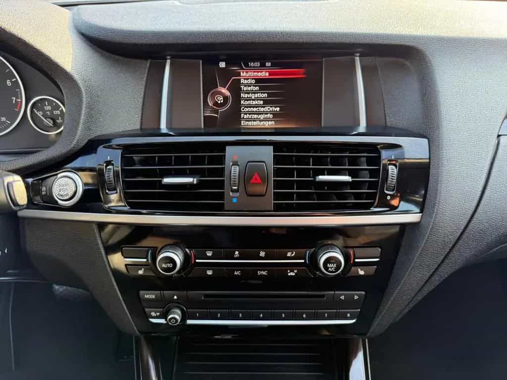 BMW X4 xDrive 20 i xLine Sportsitze Sport Lenkrad 12/2016-photo-13