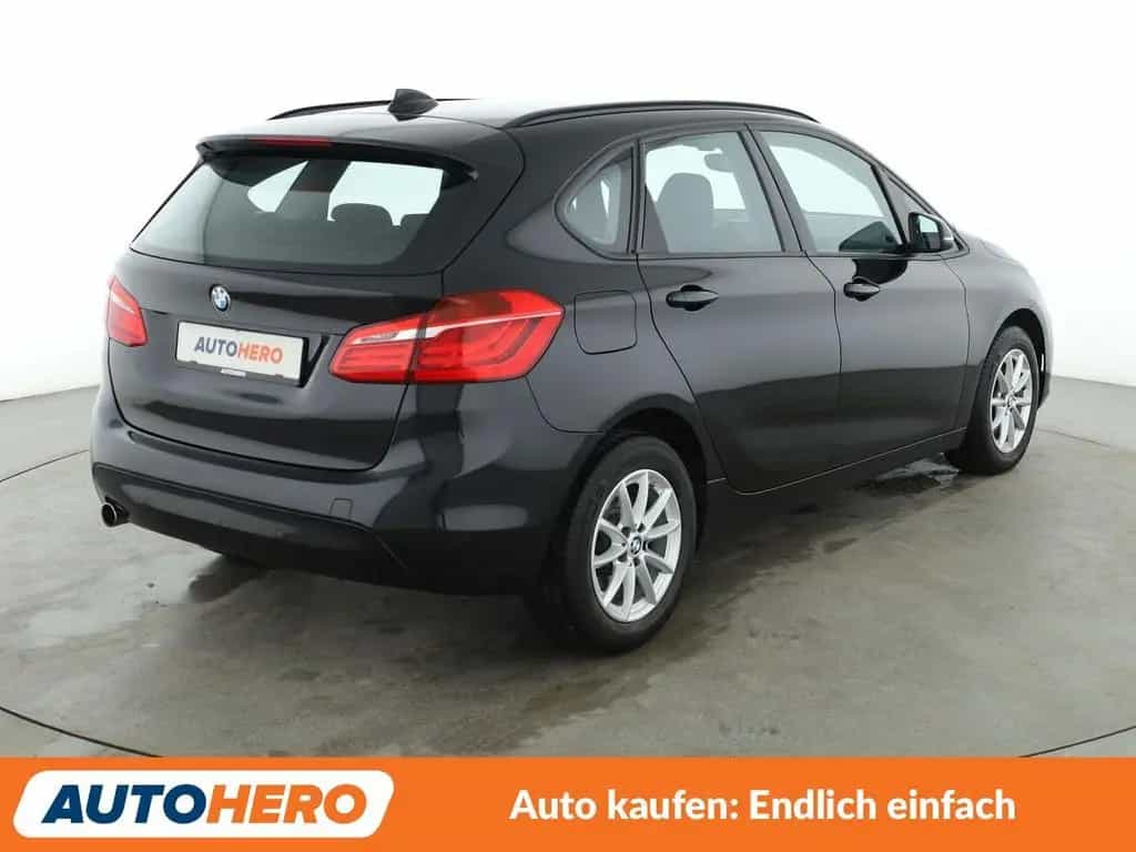 BMW 2 Series 03/2018-photo-5