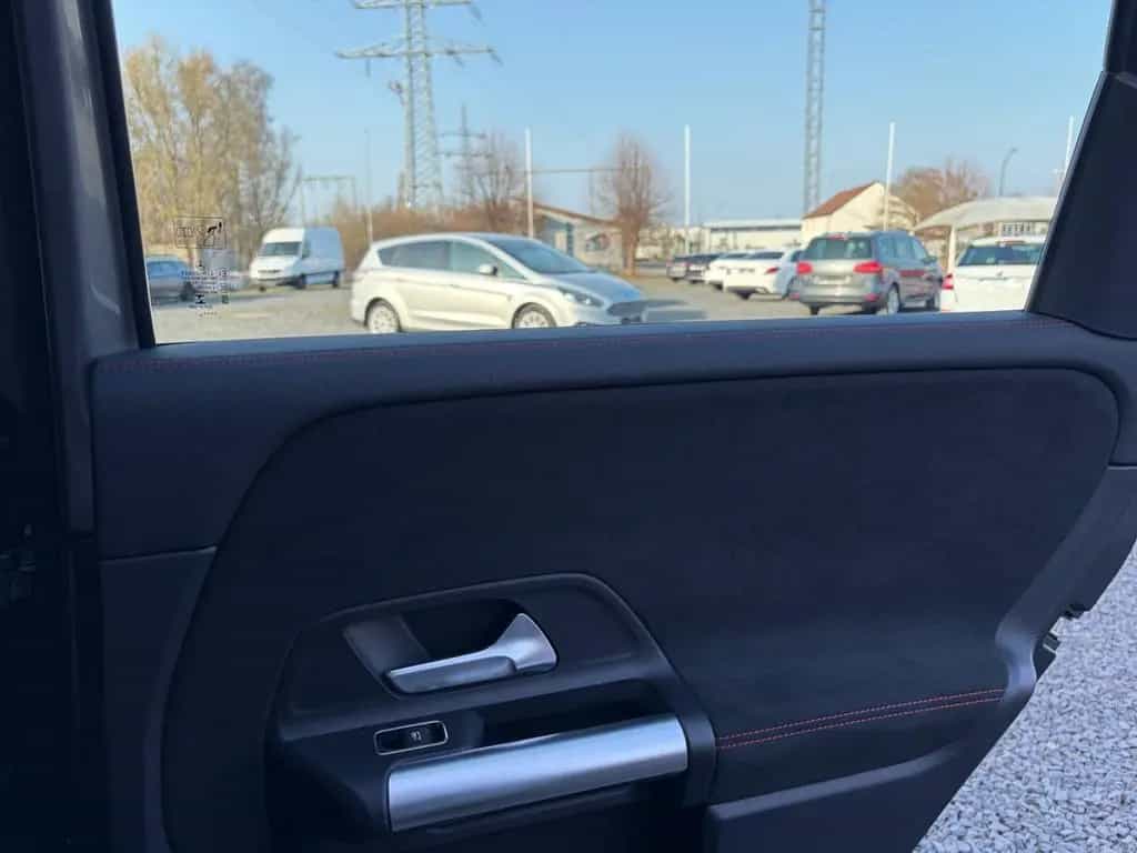 Mercedes-Benz B 180 AMG LINE MBUX/LED/el. HECKKLAPPE/CARBON 05/2019-photo-32