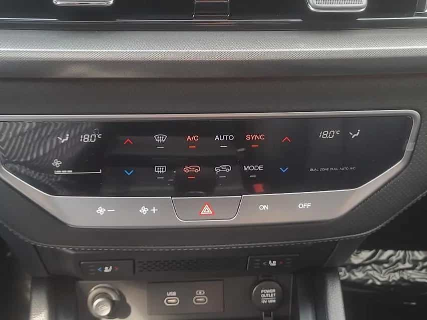 Ssangyong MUSSO GRAND TITANIUM 2.2D 4x4 AT+AHK 3.5t+XENON+ 03/2025-photo-19