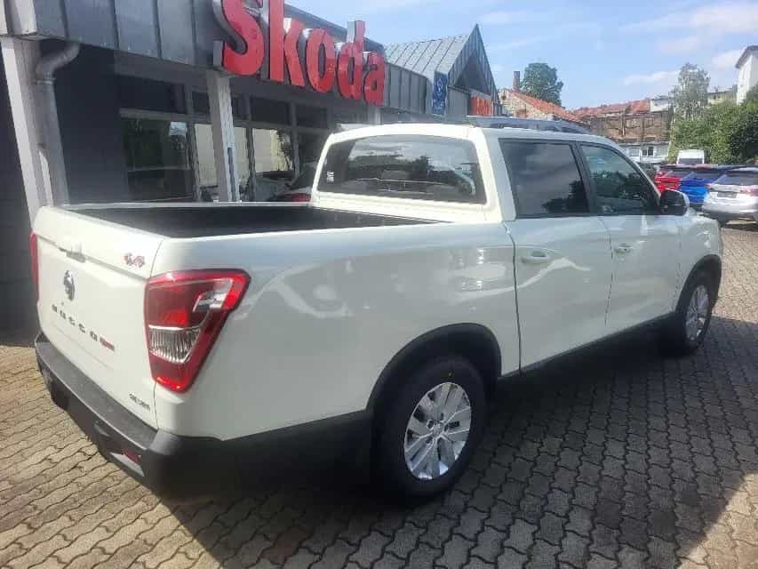 Ssangyong MUSSO GRAND TITANIUM 2.2D 4x4 AT+AHK 3.5t+XENON+ 03/2025-photo-4