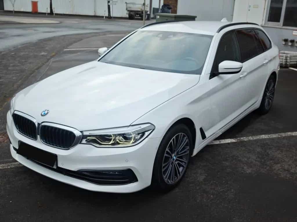 BMW 5 Series 520d xDrive Sport Line *AHK *Business*LED 08/2019-photo-0