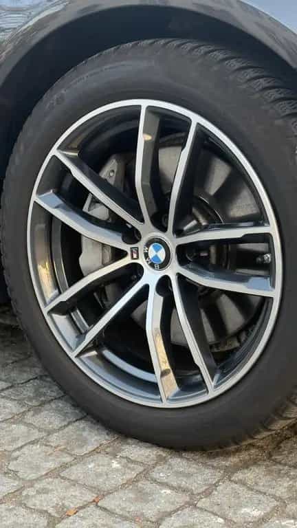 BMW 5 Series 540i xDrive - nächster Service inklusive 10/2021-photo-13