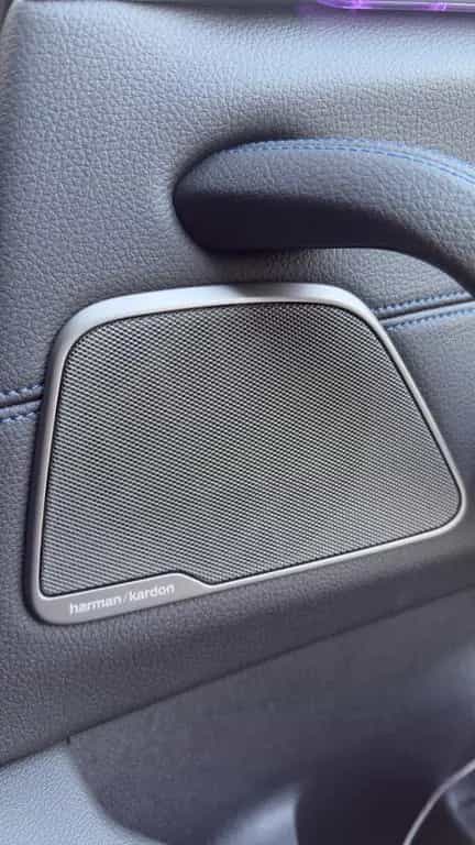 BMW 5 Series 540i xDrive - nächster Service inklusive 10/2021-photo-14