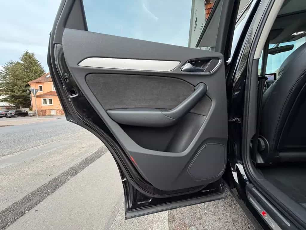 Audi Q3 sport quattro +S-Line Selection+Kamera+Pano+ 08/2015-photo-14
