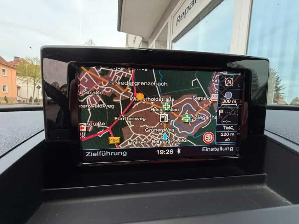 Audi Q3 sport quattro +S-Line Selection+Kamera+Pano+ 08/2015-photo-24