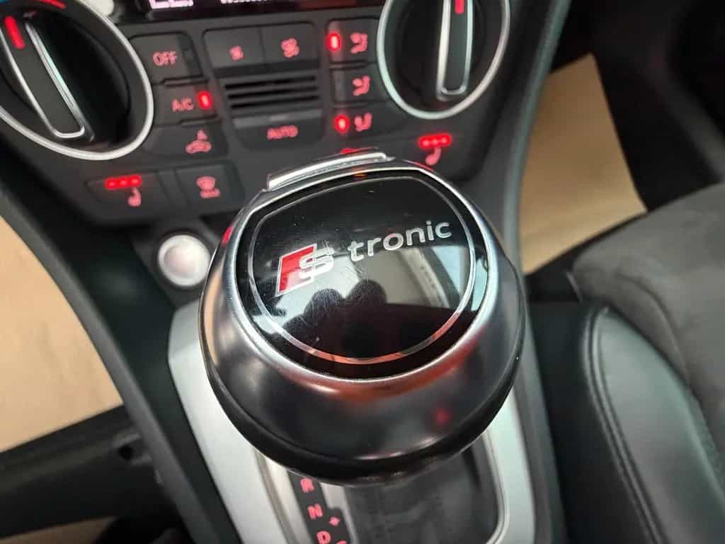 Audi Q3 sport quattro +S-Line Selection+Kamera+Pano+ 08/2015-photo-35