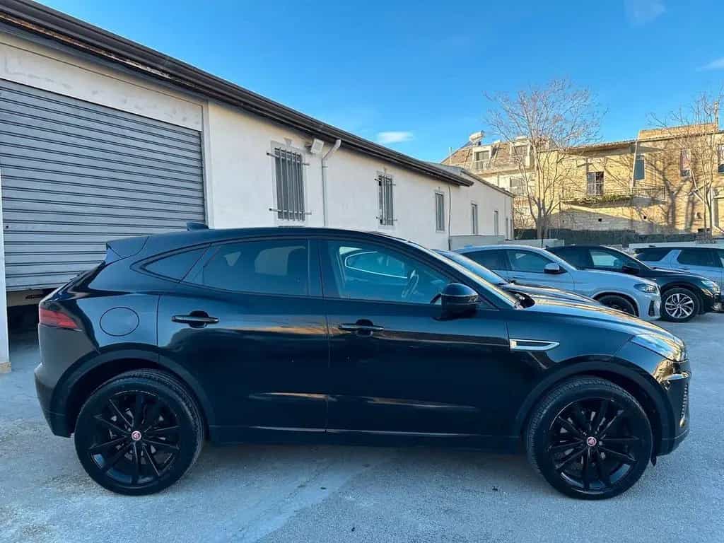 Jaguar E-Pace 2.0D R-Dynamic S 150cv - 2018 06/2018-photo-3
