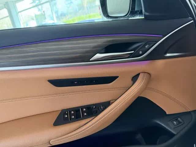 BMW 5 Series 520 d M Sport Paket Touring HEAD-UP+DAB+KAMERA 11/2017-photo-33