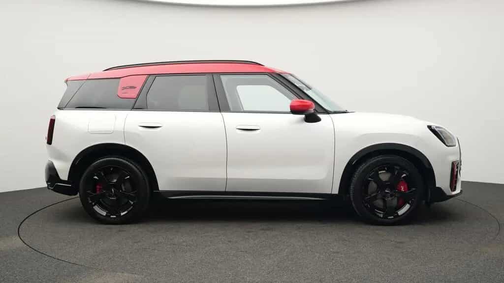 MINI John Cooper Works Countryman JCW Countryman ALL4 02/2025-photo-3