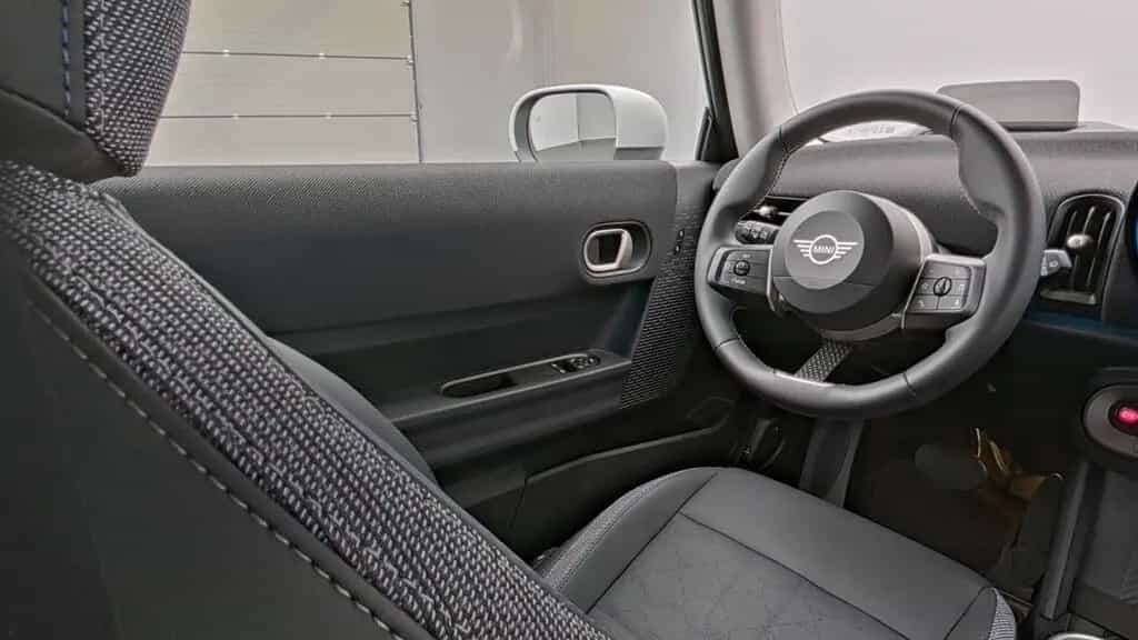 MINI Cooper C 02/2025-photo-10