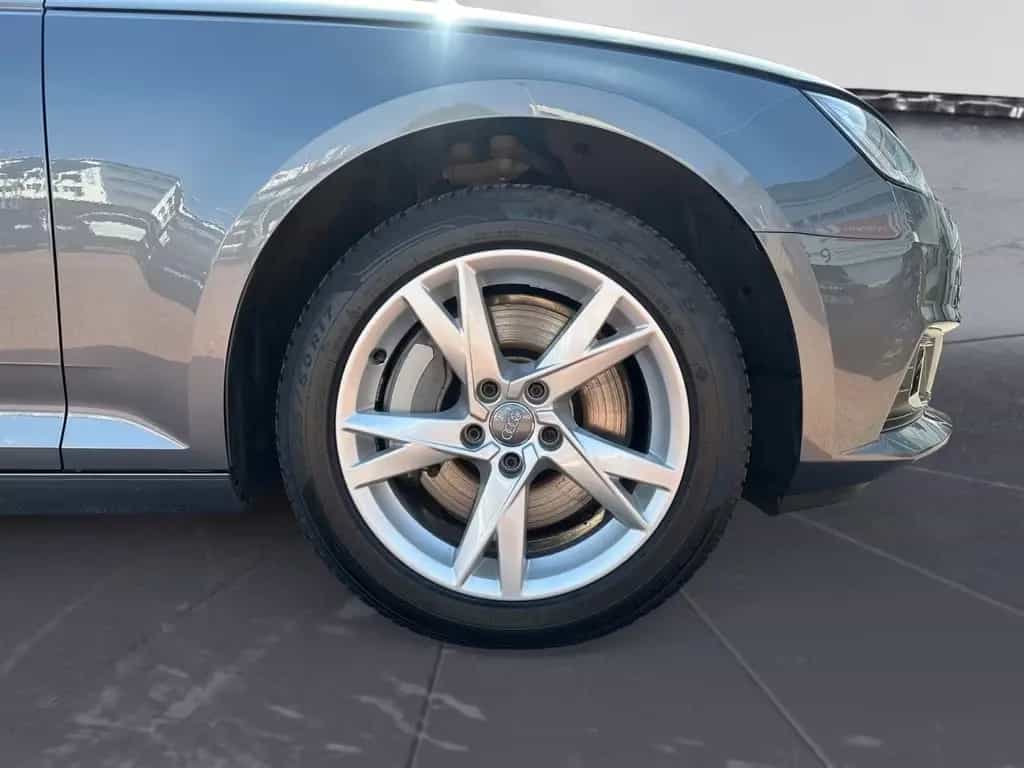 Audi A4 Limousine 2.0 TFSI quattro 03/2016-photo-11