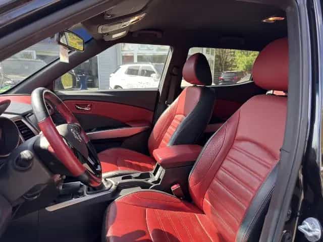 Ssangyong Tivoli Sapphire Red Rebel 1.6 P 6M/T 02/2017-photo-14