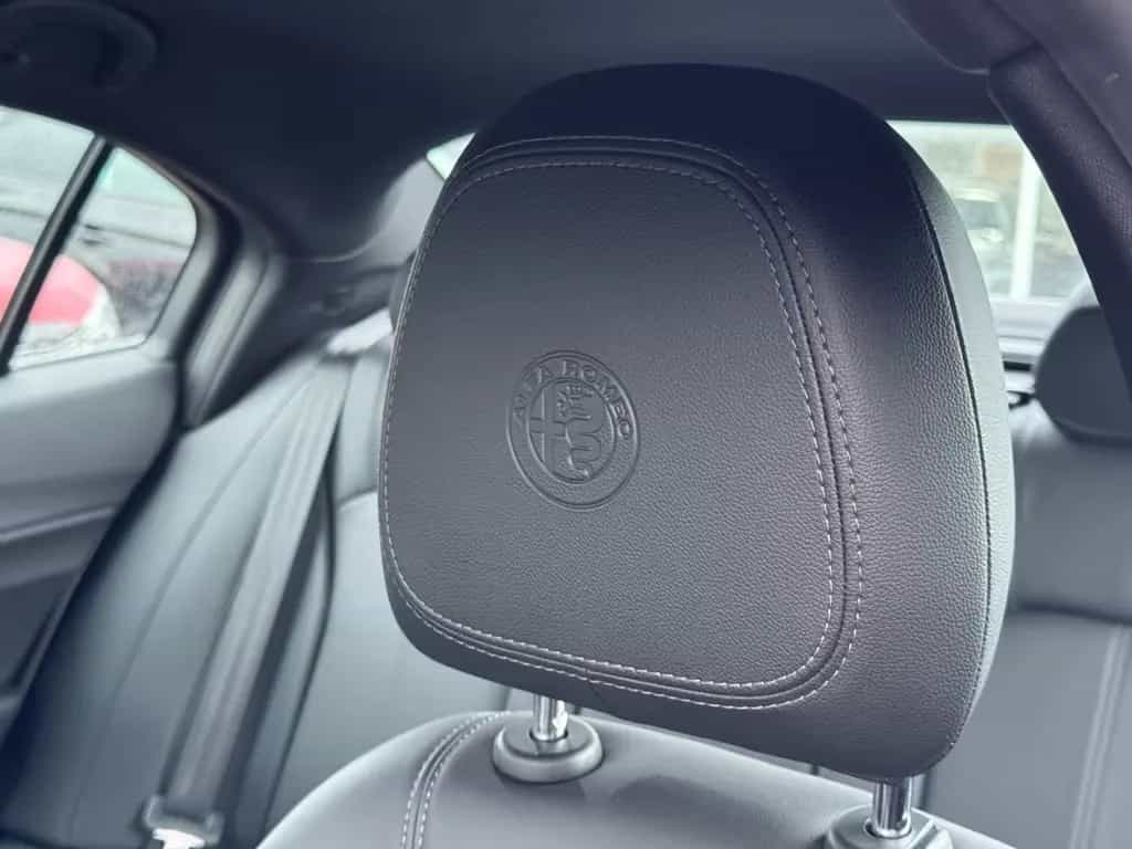 Alfa Romeo Giulia Ti Q4+MEMORY+NAVI+ACC+KAMERA+MATRIXLED+CA 07/2023-photo-12
