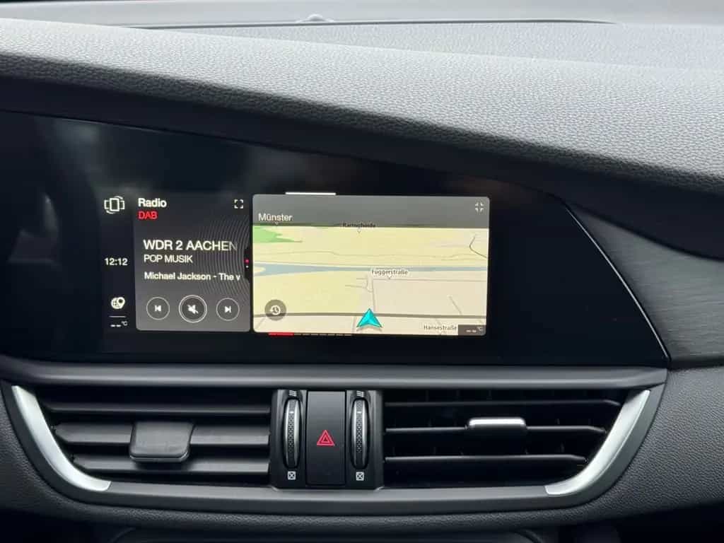 Alfa Romeo Giulia Ti Q4+MEMORY+NAVI+ACC+KAMERA+MATRIXLED+CA 07/2023-photo-19