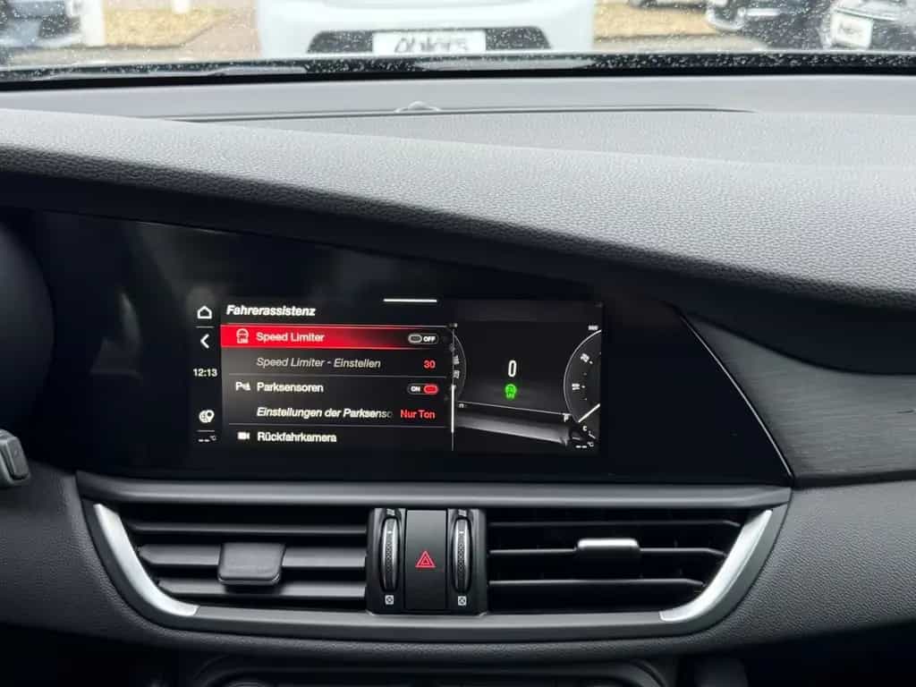Alfa Romeo Giulia Ti Q4+MEMORY+NAVI+ACC+KAMERA+MATRIXLED+CA 07/2023-photo-23