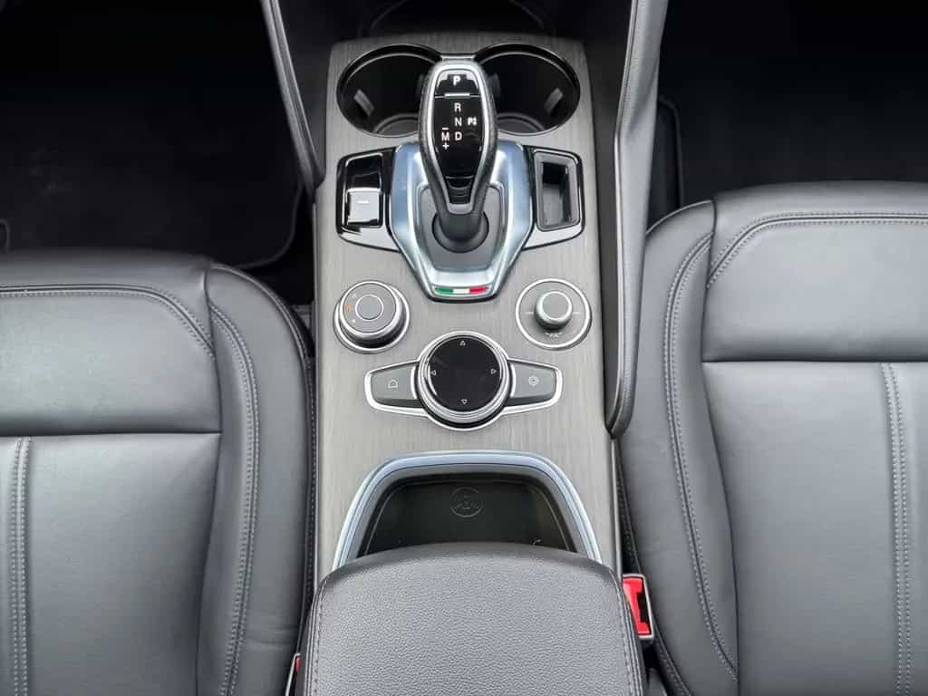 Alfa Romeo Giulia Ti Q4+MEMORY+NAVI+ACC+KAMERA+MATRIXLED+CA 07/2023-photo-25