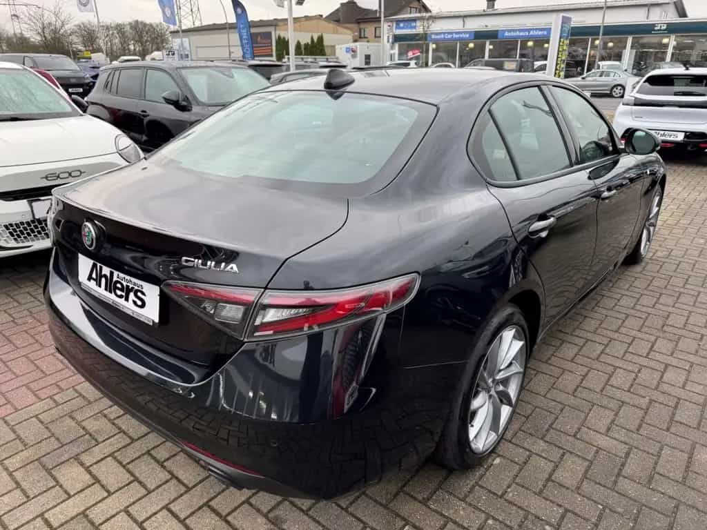 Alfa Romeo Giulia Ti Q4+MEMORY+NAVI+ACC+KAMERA+MATRIXLED+CA 07/2023-photo-7