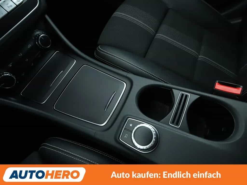 Mercedes-Benz CLA-Class 180 Urban Aut.*LED*TEMPO*PDC*SHZ*KLIMA* 01/2019-photo-23