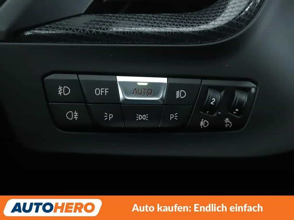 BMW 118 i M Sport Aut. *HUD*LED*VC*NAVI*TEMPO* 11/2020-photo-25