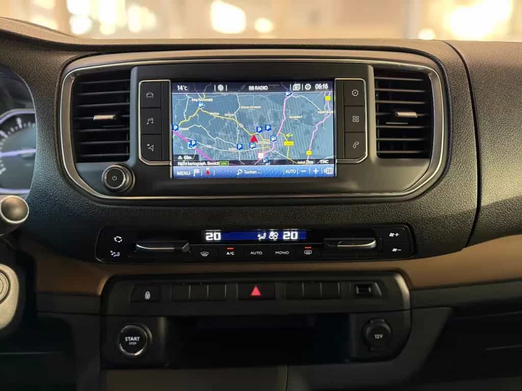 Toyota Proace (Verso) Proace Verso Compact 5 J. Garantie NAVI TEMPOM. 10/2018-photo-4