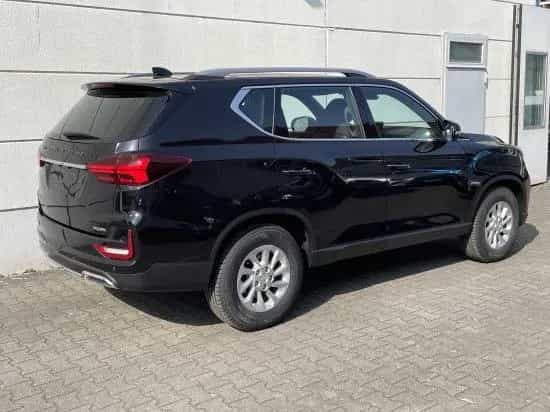 KGM Rexton 2.2 E-XDI 4WD 8AT Core 3.5t AHL Nav Digi null-photo-2