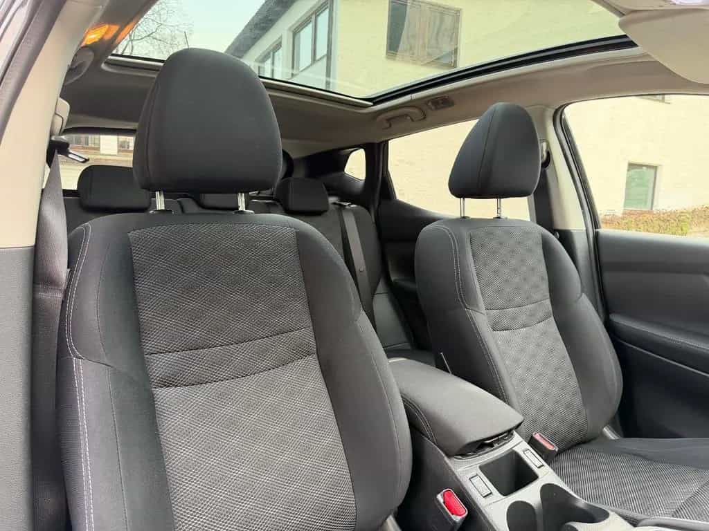 Nissan Qashqai 1.6 dCi*Automatik*360 Kamera*Pano*AHK 08/2015-photo-25