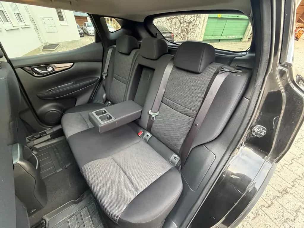 Nissan Qashqai 1.6 dCi*Automatik*360 Kamera*Pano*AHK 08/2015-photo-27