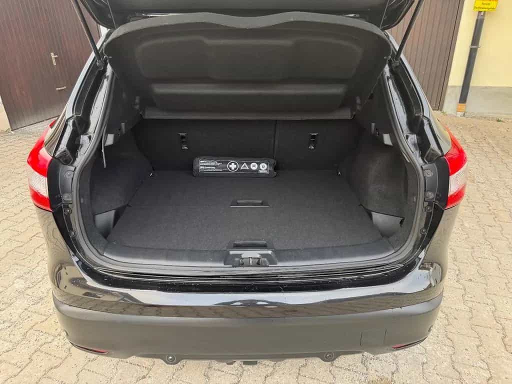 Nissan Qashqai 1.6 dCi*Automatik*360 Kamera*Pano*AHK 08/2015-photo-28