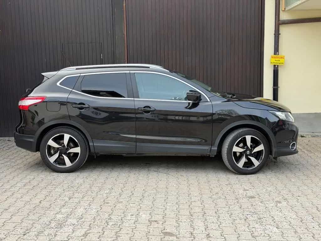 Nissan Qashqai 1.6 dCi*Automatik*360 Kamera*Pano*AHK 08/2015-photo-6