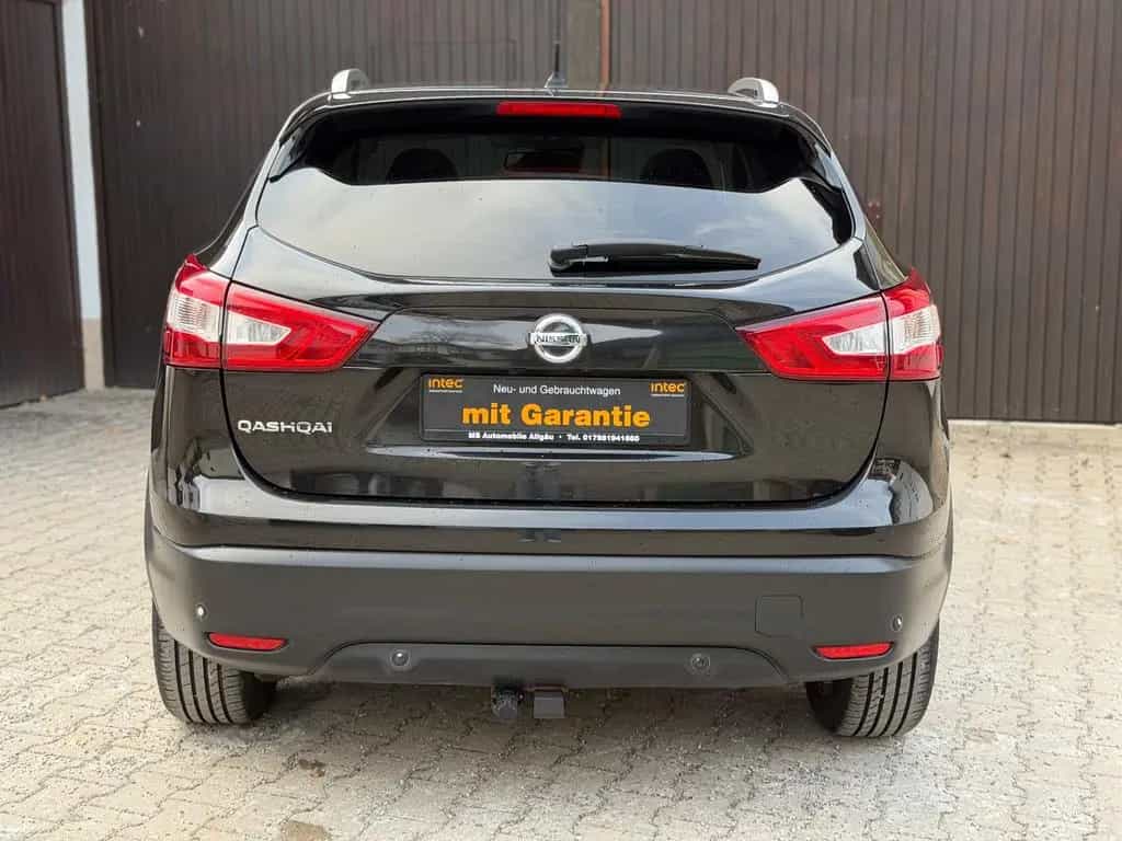 Nissan Qashqai 1.6 dCi*Automatik*360 Kamera*Pano*AHK 08/2015-photo-9