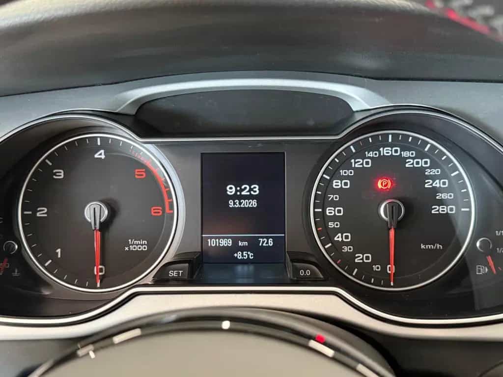 Audi A4 Avant 2.0 TDI S-Line  Ambition Xenon Navi AHK 04/2015-photo-20