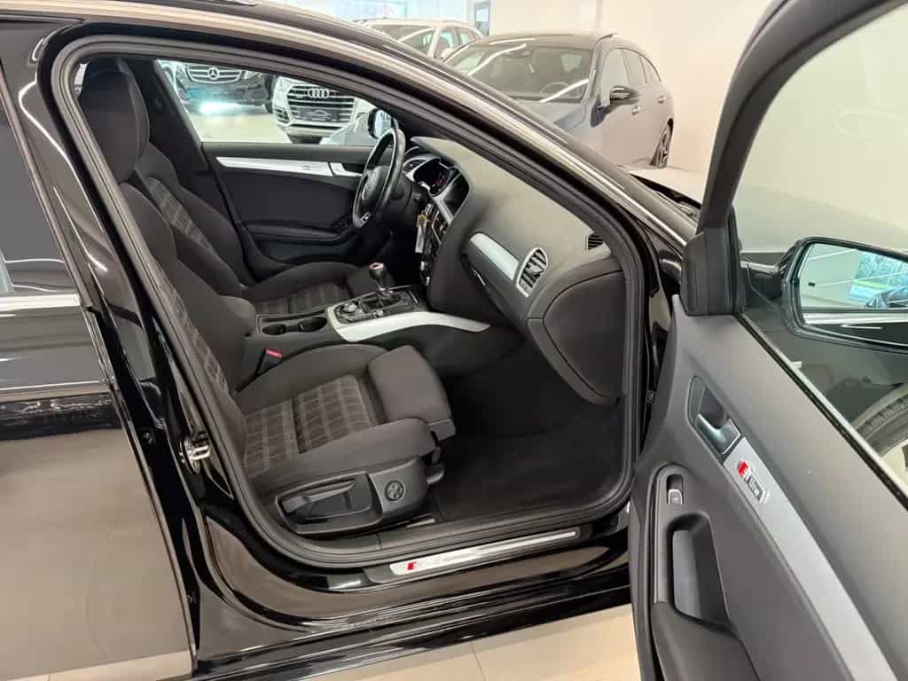Audi A4 Avant 2.0 TDI S-Line  Ambition Xenon Navi AHK 04/2015-photo-7