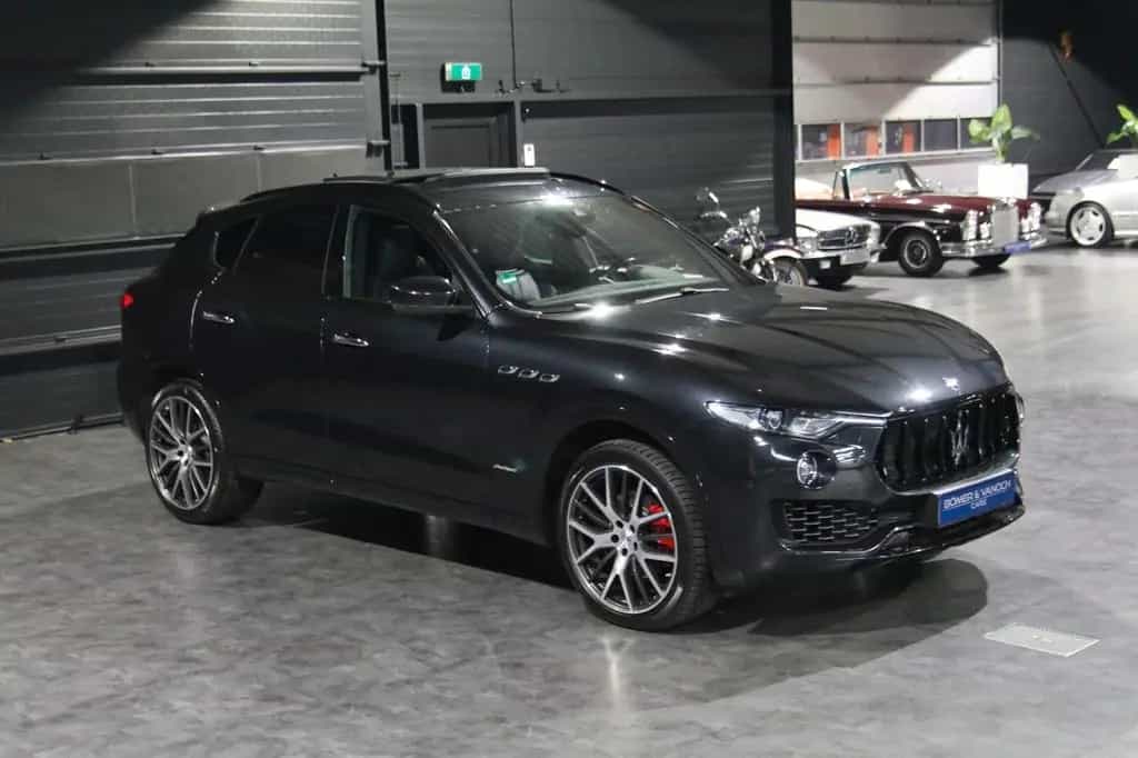 Maserati Levante GranSport Diesel Q4 Pano LED AHK 01/2018-photo-4