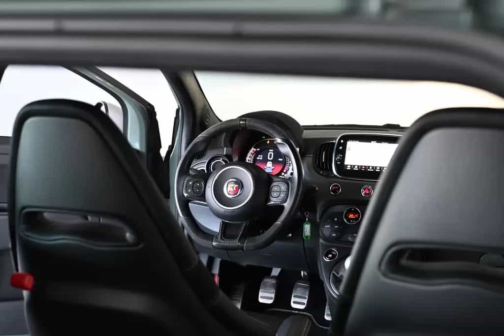 Abarth 695 70th Anniversario Sabelt-Sportsitze Navi PDC 01/2020-photo-15