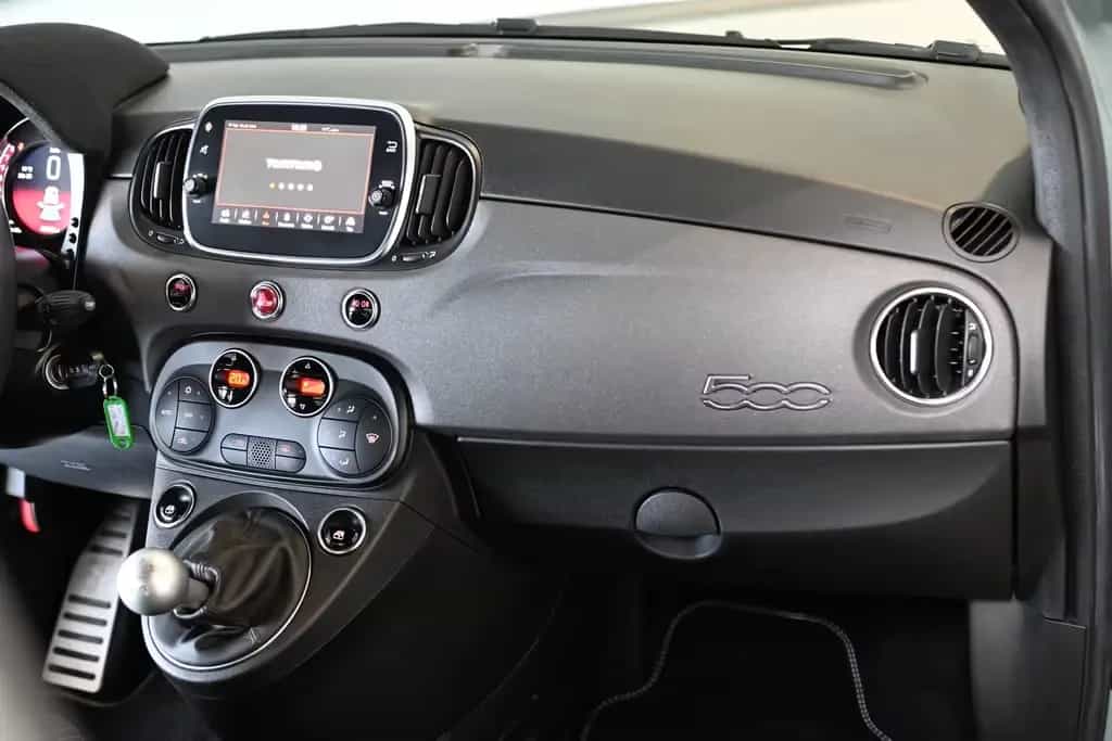 Abarth 695 70th Anniversario Sabelt-Sportsitze Navi PDC 01/2020-photo-23