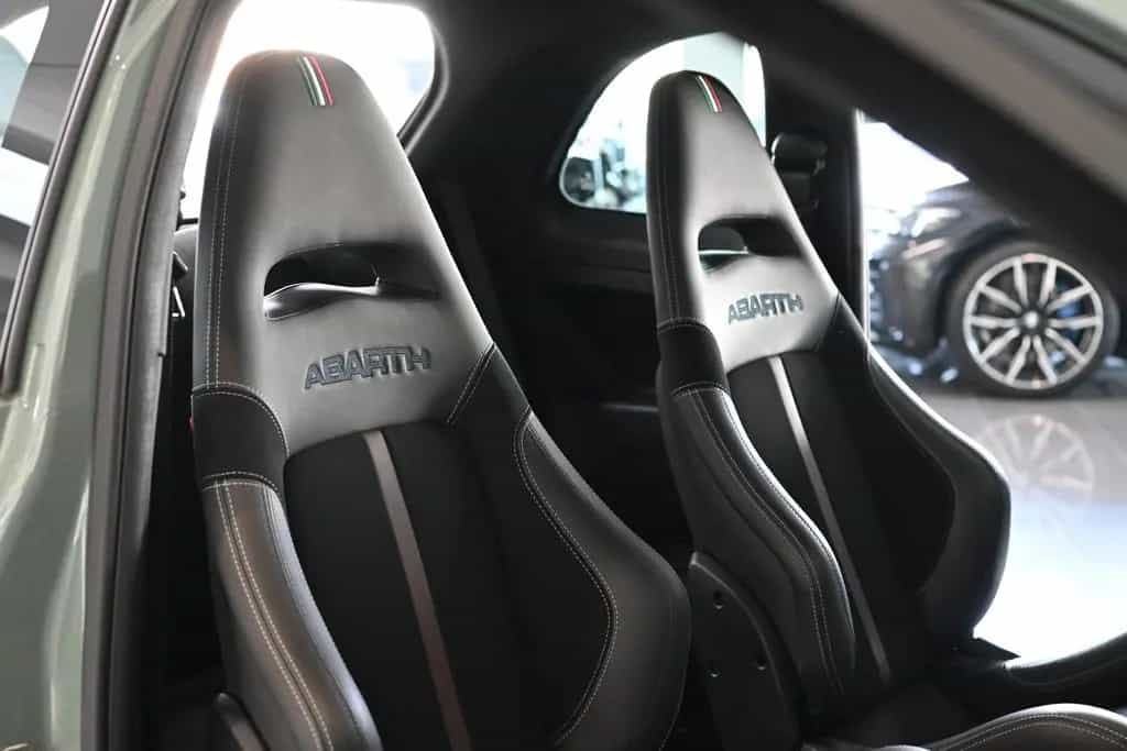 Abarth 695 70th Anniversario Sabelt-Sportsitze Navi PDC 01/2020-photo-25