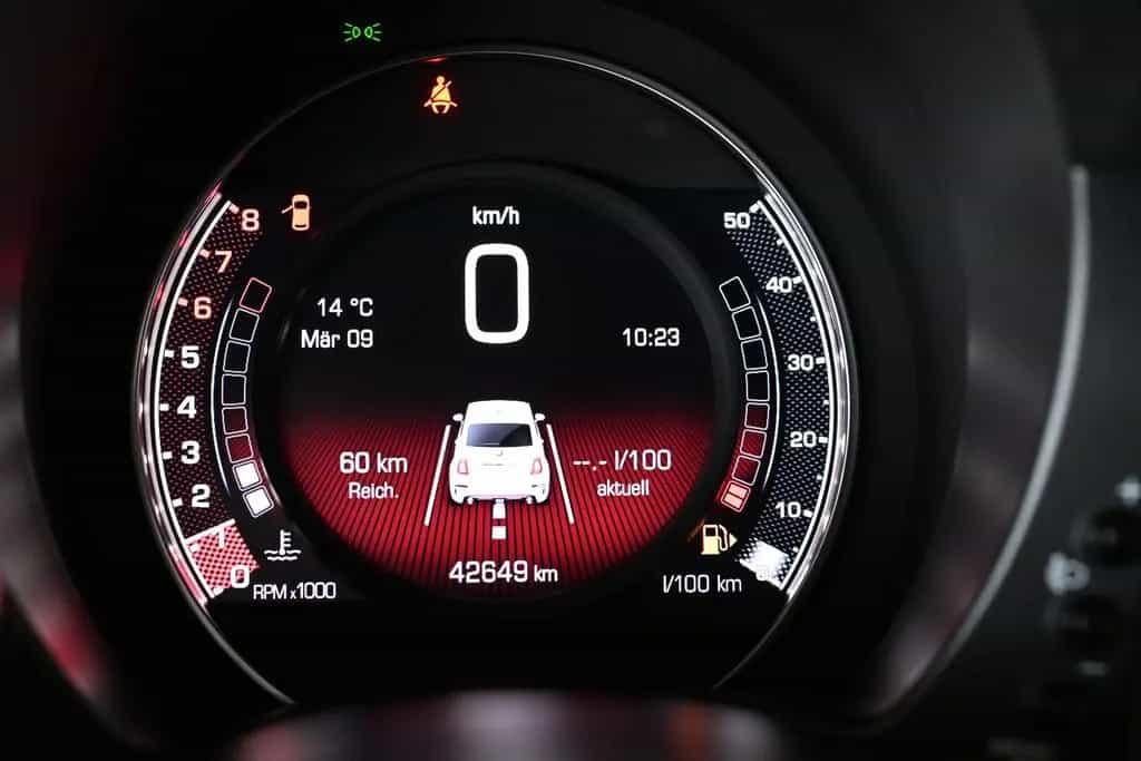 Abarth 695 70th Anniversario Sabelt-Sportsitze Navi PDC 01/2020-photo-26
