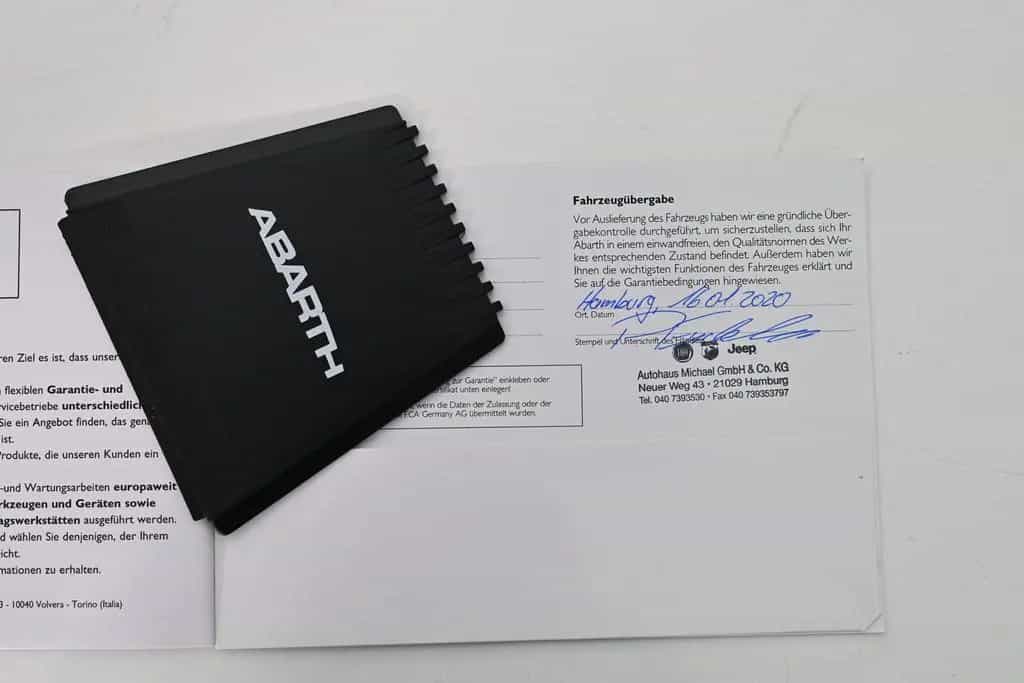 Abarth 695 70th Anniversario Sabelt-Sportsitze Navi PDC 01/2020-photo-28