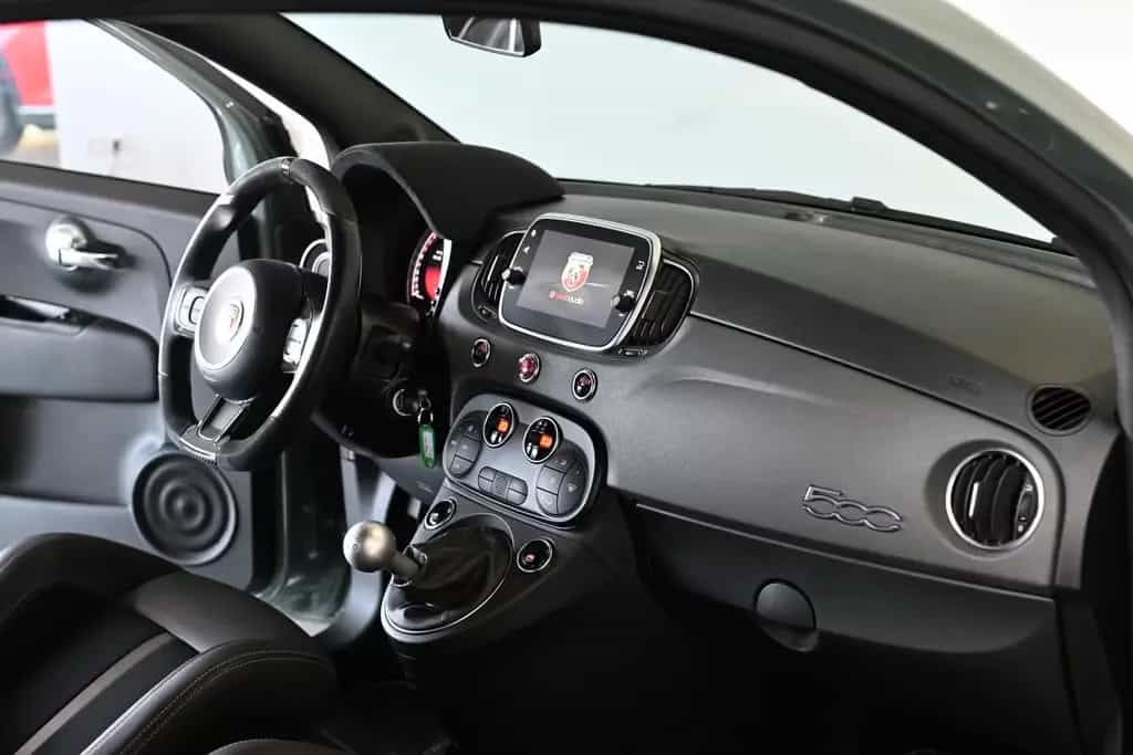 Abarth 695 70th Anniversario Sabelt-Sportsitze Navi PDC 01/2020-photo-8