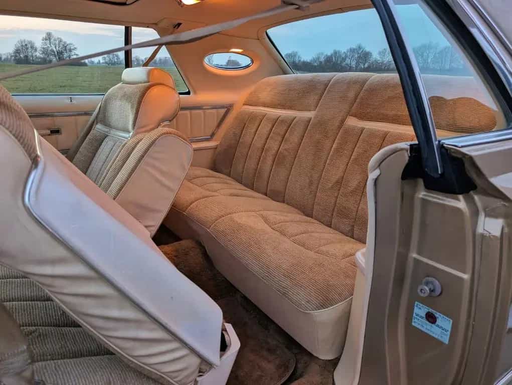 Lincoln Continental 6.6l Coupe Gold - Cartier Uhr/H Zul. 07/1979-photo-11