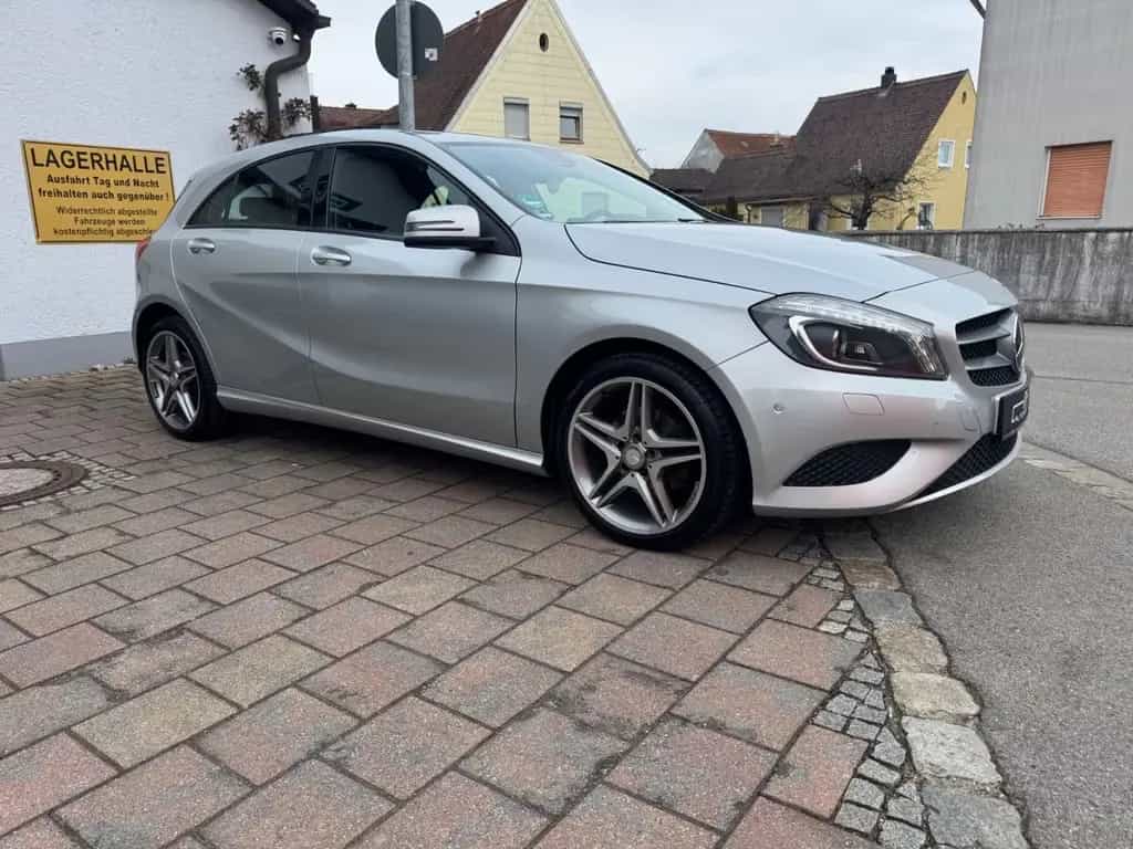 Mercedes-Benz A 200 A A 200 *GARANTIE*KAMERA*8FACH* 12/2012-photo-2