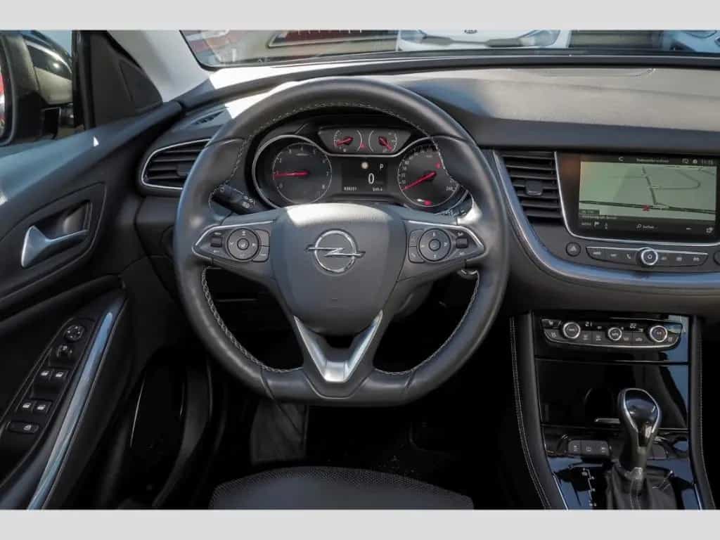 Opel Grandland X Ultimate 1.6 Voll-LED Leder 18 Zoll 07/2020-photo-13