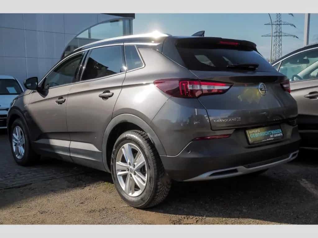 Opel Grandland X Ultimate 1.6 Voll-LED Leder 18 Zoll 07/2020-photo-3