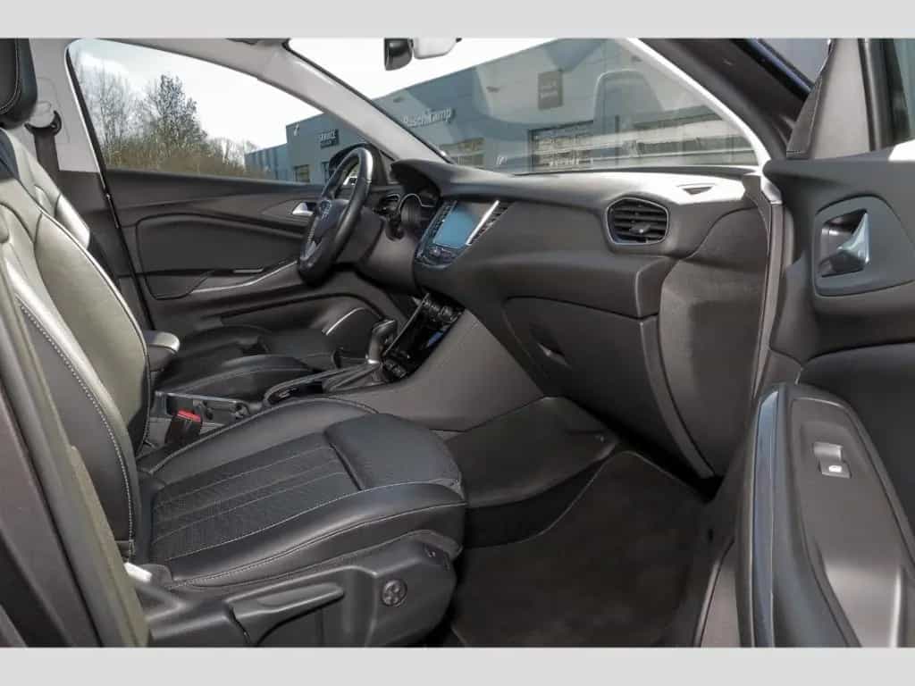Opel Grandland X Ultimate 1.6 Voll-LED Leder 18 Zoll 07/2020-photo-6