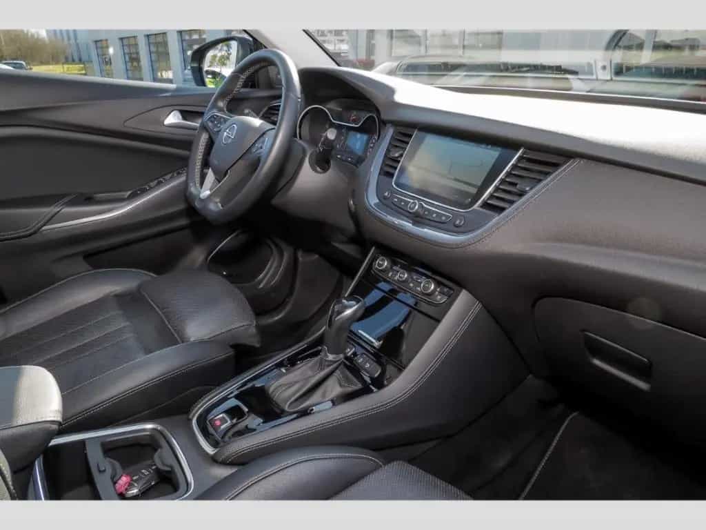 Opel Grandland X Ultimate 1.6 Voll-LED Leder 18 Zoll 07/2020-photo-7