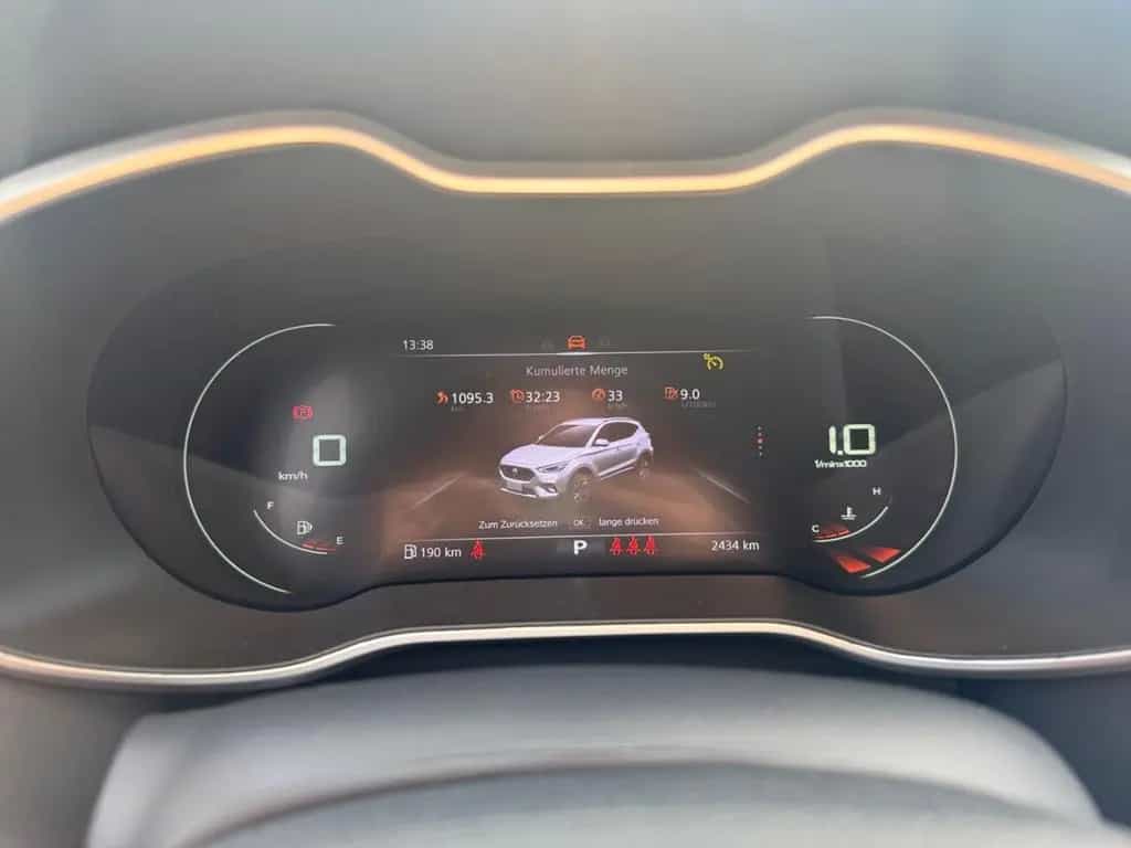 MG ZS 1.0T-GDI Luxury *NAVI*360°*LEDER*SHZ* 09/2024-photo-11