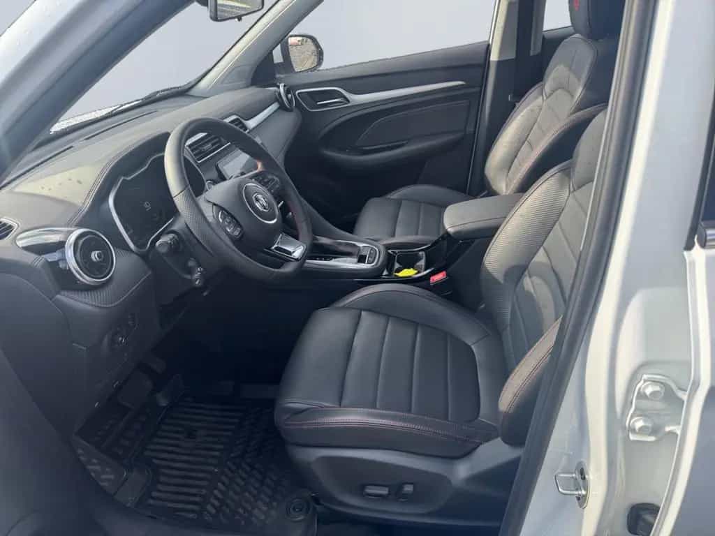 MG ZS 1.0T-GDI Luxury *NAVI*360°*LEDER*SHZ* 09/2024-photo-6