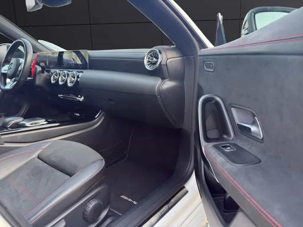 Mercedes-Benz CLA 180 Shooting Brake AMG Line Panodach Navi Di 12/2019-photo-24