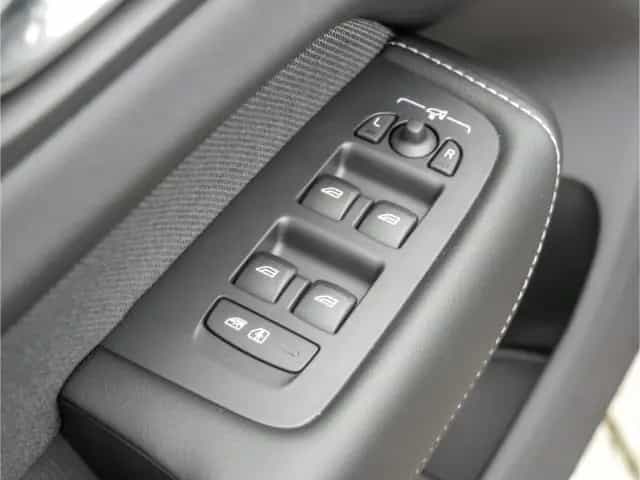 Volvo XC60 Plus Dark B4 Benzin StandHZG  BLIS Leder Me 11/2023-photo-11